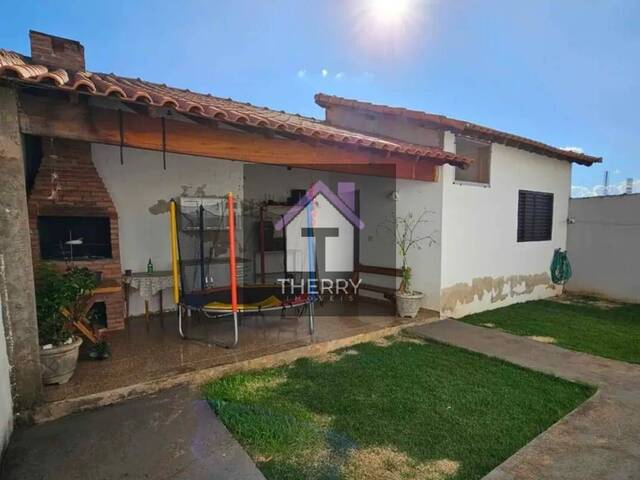 Casa em condomínio para Venda em Araraquara - 2
