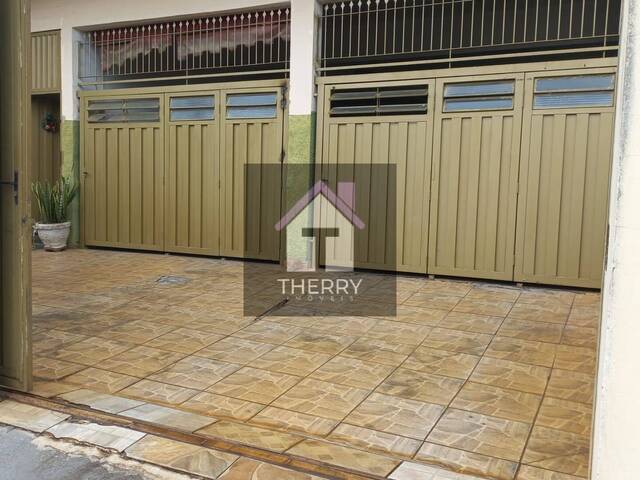 Sobrado para Venda em Araraquara - 3