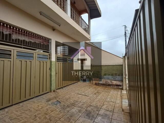 Sobrado para Venda em Araraquara - 4