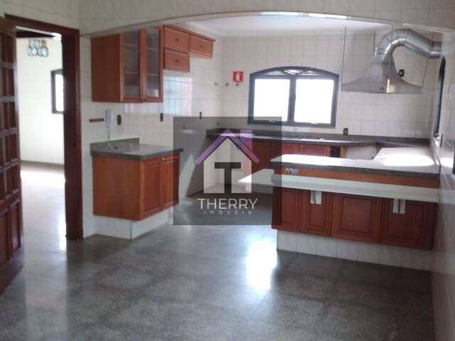 Sobrado para Venda em Araraquara - 2