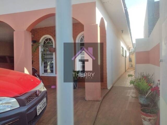 Casa para Venda em Araraquara - 2