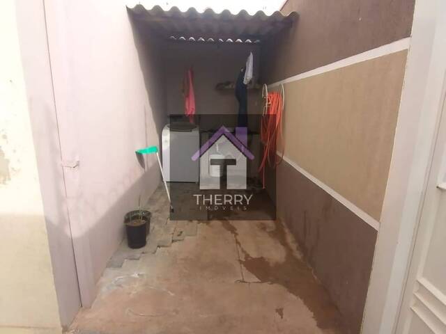 Sobrado para Venda em Araraquara - 3