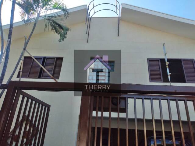 Sobrado para Venda em Araraquara - 2