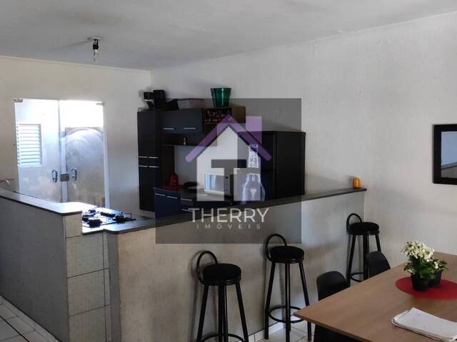 Casa para Venda em Araraquara - 3