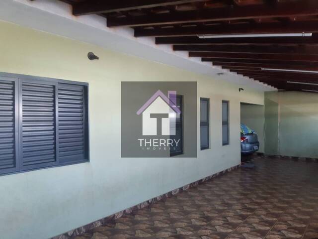 Casa para Venda em Araraquara - 3