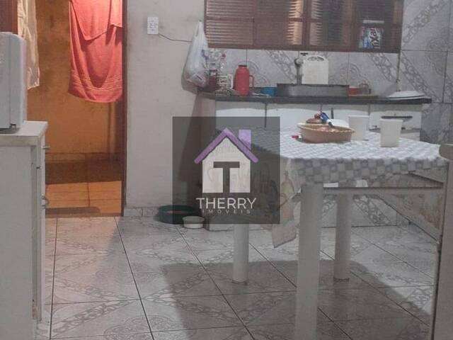 Casa para Venda em Araraquara - 2