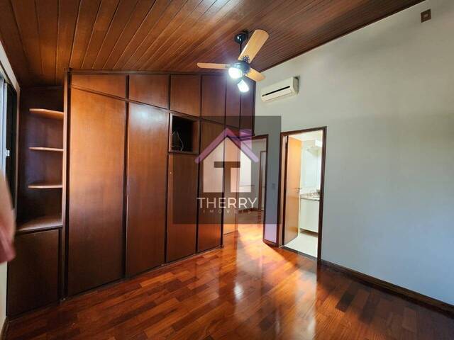 Sobrado para Venda em Araraquara - 3