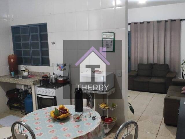 Casa para Venda em Araraquara - 3