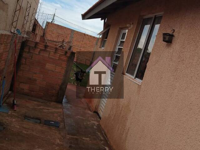 #CA5175 - Casa para Venda em Araraquara - SP