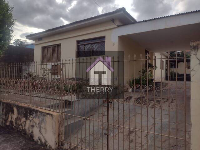 #CA5185 - Casa para Venda em Araraquara - SP