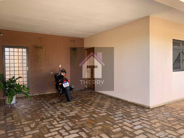 Casa para Venda em Araraquara - 3