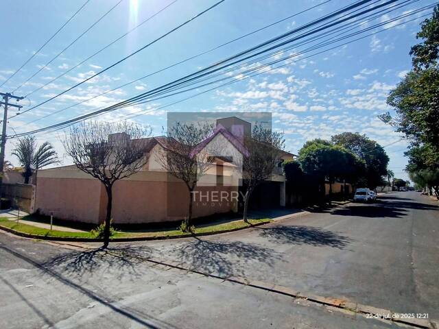 Sobrado para Venda em Araraquara - 3