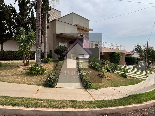 Sobrado para Venda em Araraquara - 3