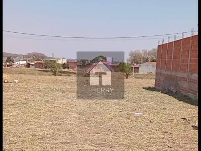 Venda em Parque Residencial Jatobá - Araraquara