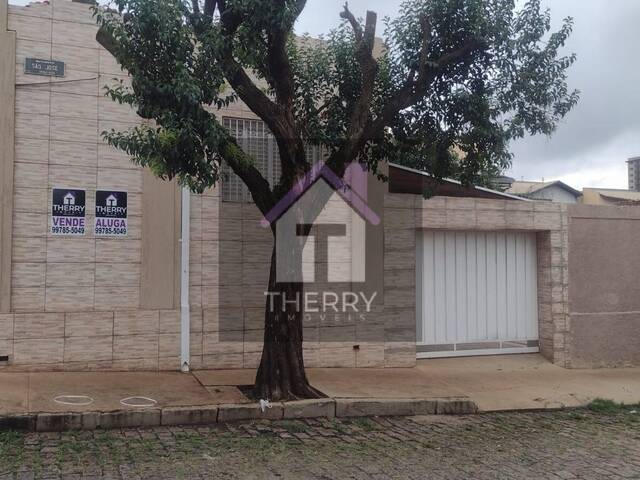 Casa para Venda em Araraquara - 2