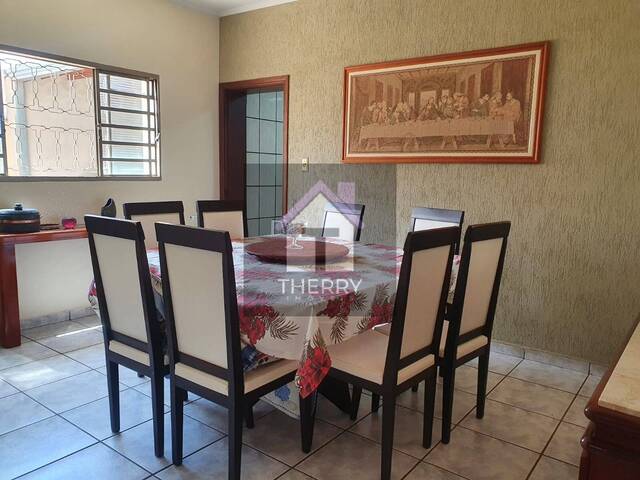 Sobrado para Venda em Araraquara - 5