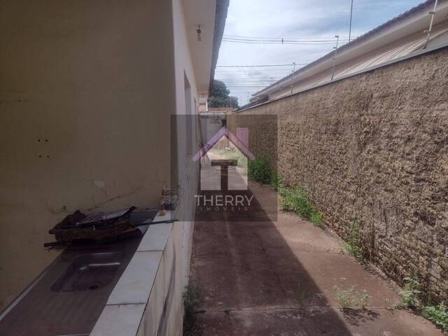 Casa para Venda em Américo Brasiliense - 3