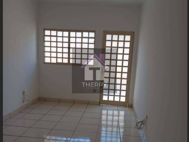 Casa para Venda em Araraquara - 3