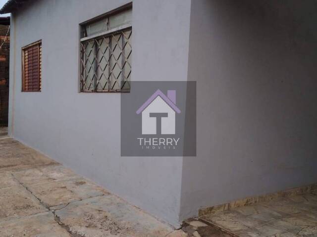 Casa para Venda em Américo Brasiliense - 3