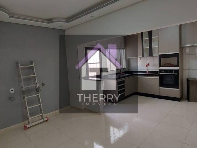 Casa para Venda em Araraquara - 3