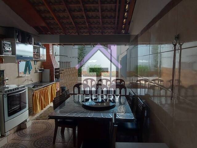 Casa para Venda em Araraquara - 3