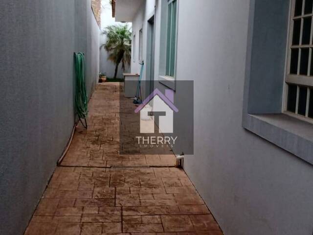 Casa para Venda em Araraquara - 5