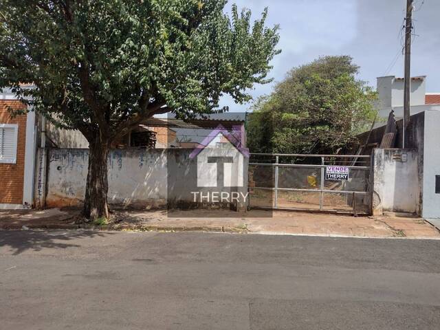 Casa para Venda em Araraquara - 3