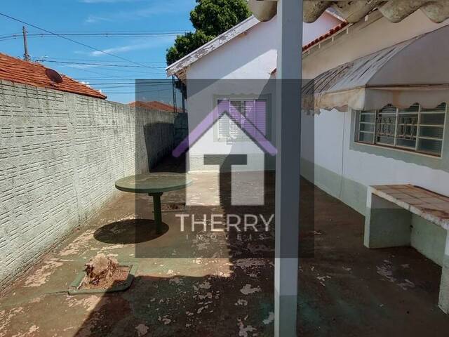 Casa para Venda em Araraquara - 3