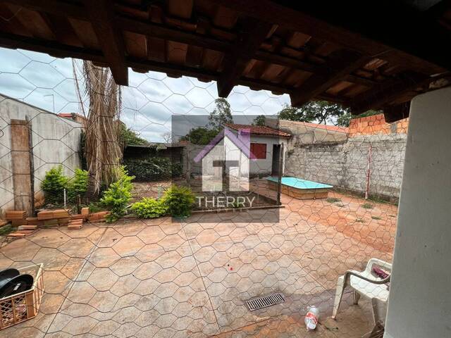 Casa para Venda em Motuca - 5