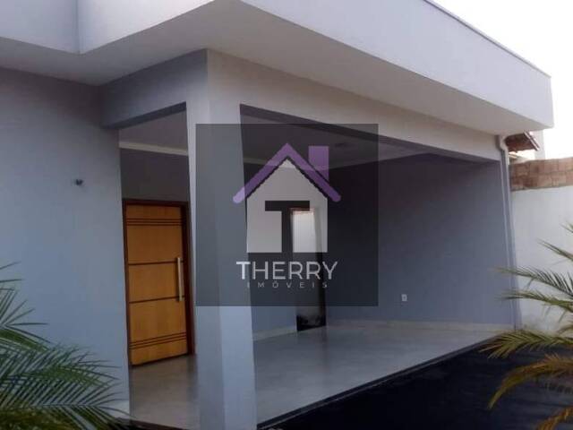 #CA0715 - Casa para Venda em Araraquara - SP