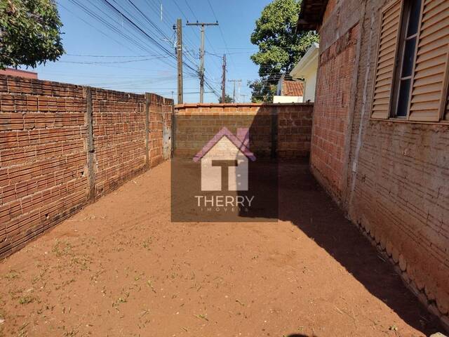 Casa para Venda em Araraquara - 3