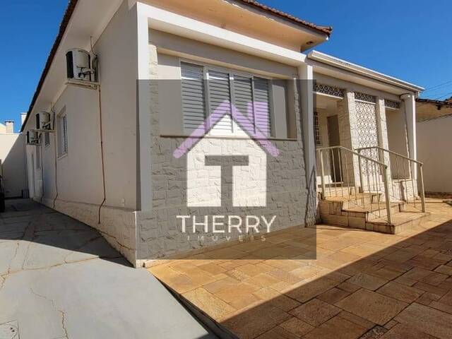 Casa para Venda em Araraquara - 2