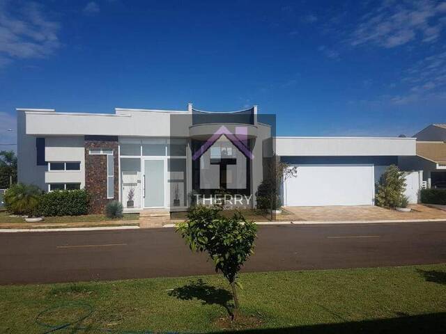 #CA0843 - Casa em condomínio para Venda em Araraquara - SP