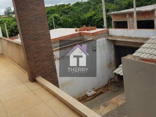 Sobrado para Venda em Ibaté - 4