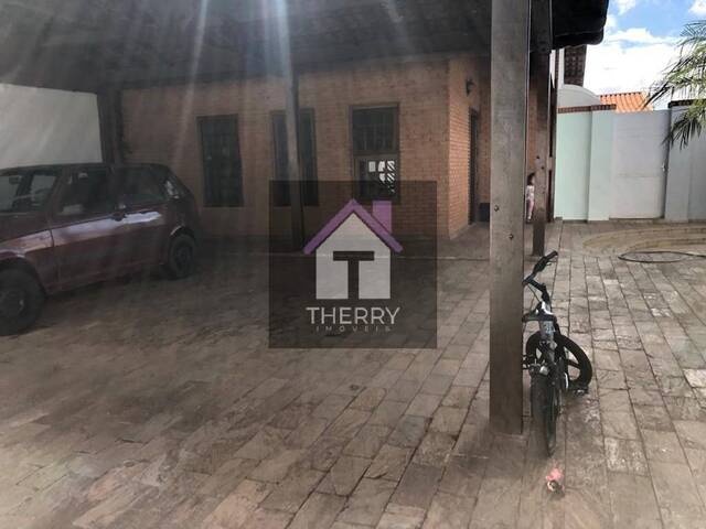 Casa para Venda em Araraquara - 3