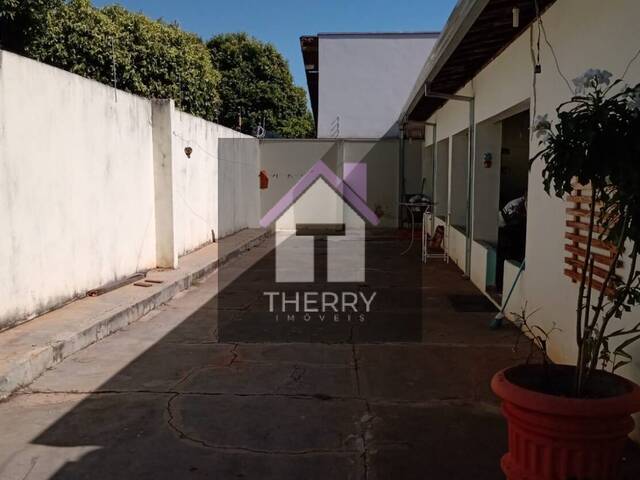 Casa para Venda em Araraquara - 5