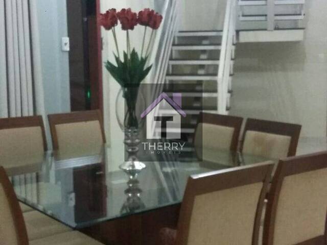 Sobrado para Venda em Araraquara - 5