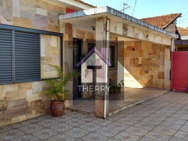 Casa para Venda em Araraquara - 2