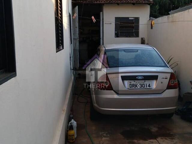 Casa para Venda em Araraquara - 2