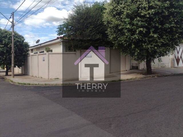 Casa para Venda em Araraquara - 2