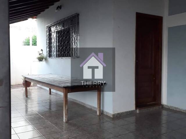 Casa para Venda em Araraquara - 5