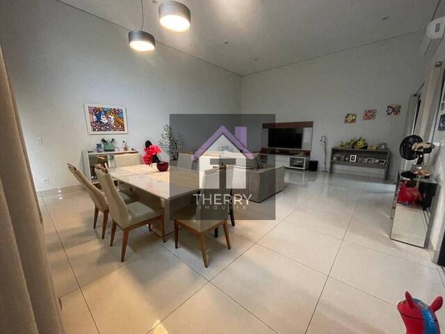 #CA1099 - Casa em condomínio para Venda em Araraquara - SP
