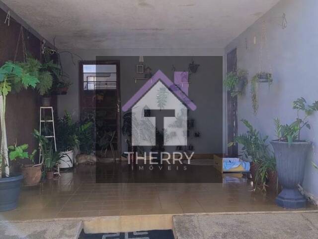 Casa para Venda em Araraquara - 2