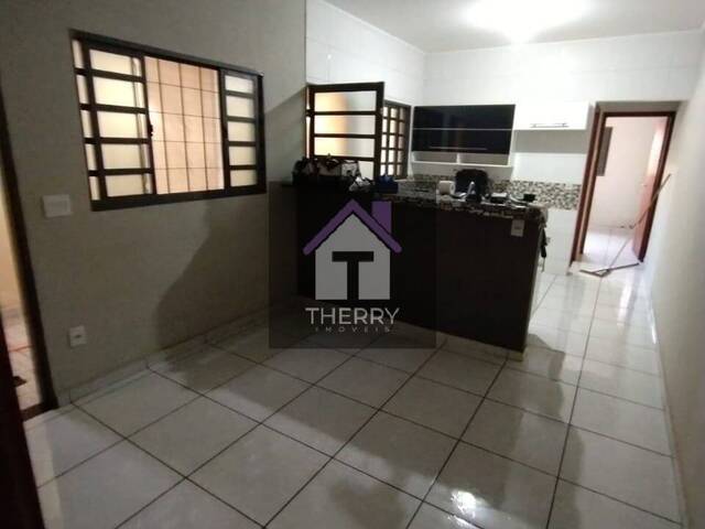 Casa para Venda em Araraquara - 3