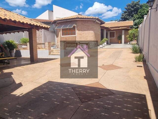 Casa para Venda em Araraquara - 2