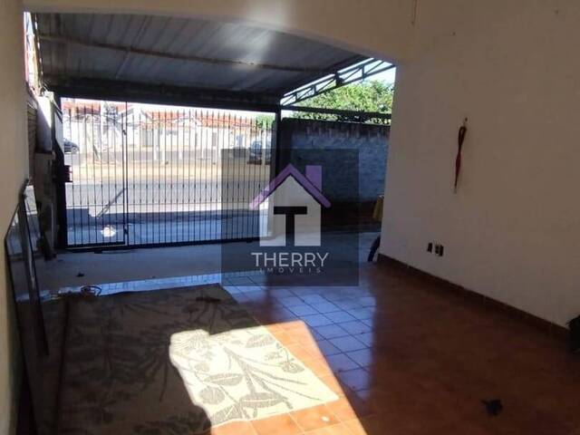 Casa para Venda em Araraquara - 3