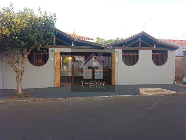 Casa para Venda em Araraquara - 2