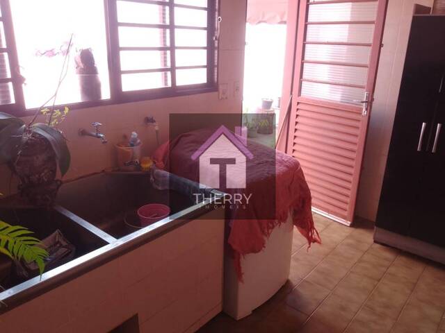 Casa para Venda em Araraquara - 2