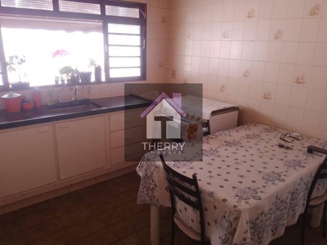 Casa para Venda em Araraquara - 5