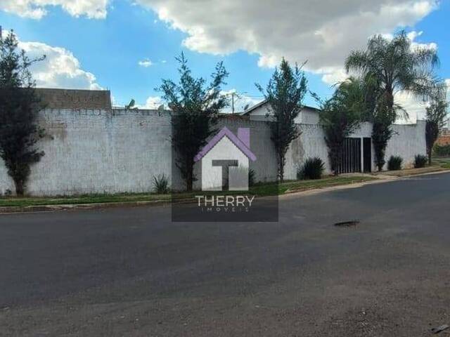 Casa para Venda em Araraquara - 3